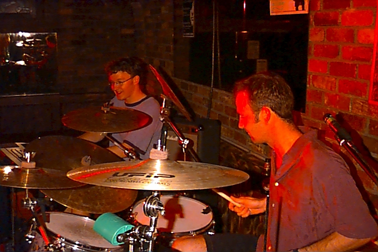 Picture of Green and String jamming at the BarleyCorn